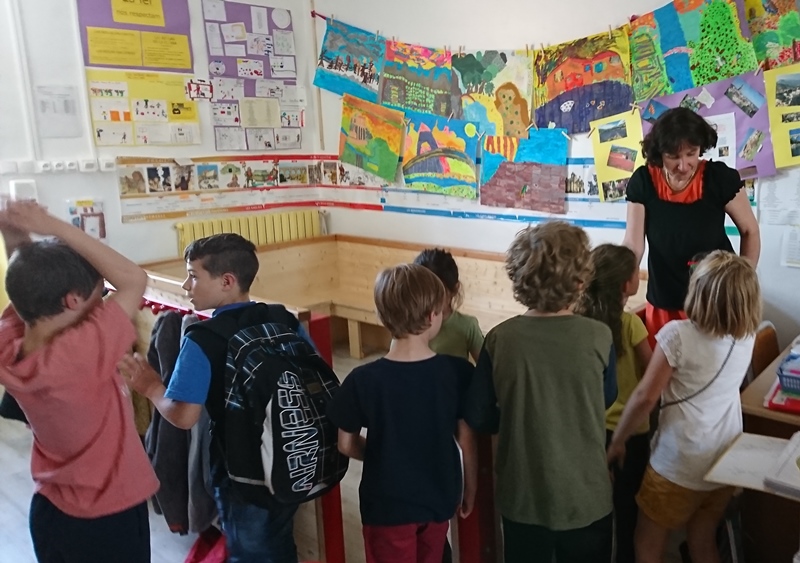 La classe élémentaire de la Calandreta Gapiana en 2017 (photo MN)