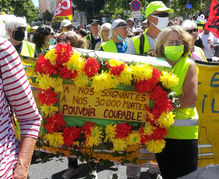 Un hôpital public avec des moyens c'était moins de drames humains. A Marseille nombre l'ont dit (photo SC DR)