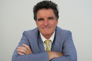 Paul Molac, député (Libertés et Territoires) breton, en appelle aux associations de défense des langues minoritaires : il est temps de vous adresser à votre député (photo MN) Paul Molac, député (Libertés et Territoires) breton, en appelle aux associations de défense des langues minoritaires : il est temps de vous adresser à votre député (photo MN)