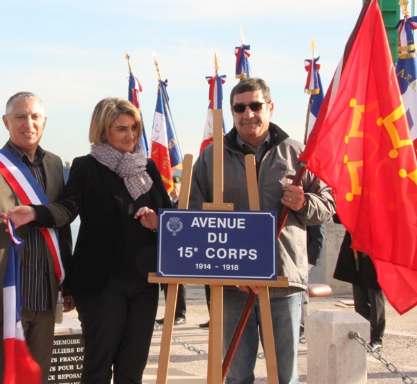 Representant lo Ceucle Occitan de La Sanha en decembre de 2014 au remembre dei sordats occitans injustament castigats en 1914 (photo COLS DR)