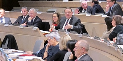 En jeu au conseil municipal du 9 décembre 2013, la meilleure utilisation possible du littoral marseillais aménagé pour MP2013 (photo MN) En jeu au conseil municipal du 9 décembre 2013, la meilleure utilisation possible du littoral marseillais aménagé pour MP2013 (photo MN)