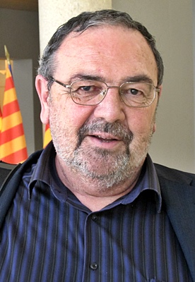 Bernard Molling (Asses, Vaine et Verdon en Haute Provence, est confronté à l'éloignement des "routes du développement" : 5500 habitants l'hiver, 10 fois plus l'été. " A part le tourisme ?" (photo MN) Bernard Molling (Asses, Vaine et Verdon en Haute Provence, est confronté à l'éloignement des "routes du développement" : 5500 habitants l'hiver, 10 fois plus l'été. " A part le tourisme ?" (photo MN)