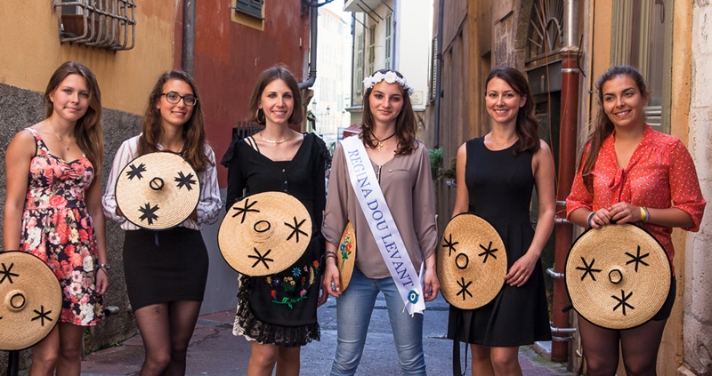 Les six candidates pour la Reine du quartier Est de Nice (photo Frédéric de Faverney DR)
