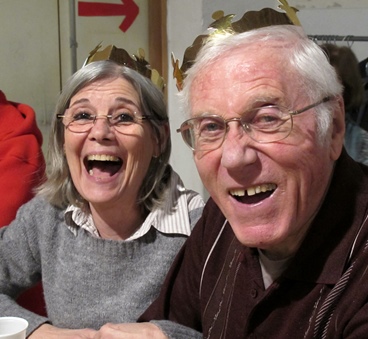 Quand deux écoles abolissent les différences autour d'un verre et de quelques phrases bien tournées : Tricio Dupuy (Prouvenço d'Aro) et Glaudi Barsotti (Mesclum) en 2014 à Septèmes (photo MN)