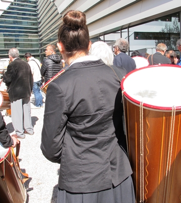 Lo Plan governamentau "Fanfare" s'alarga ai musicas tradicionalas