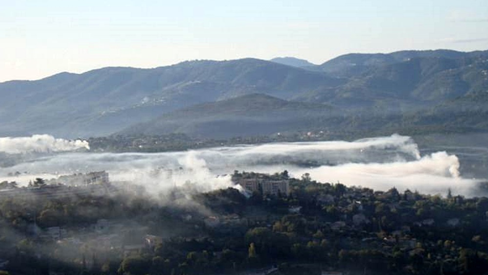 En vallée de Siagne (06), le brûlage de déchets verts fait la pollution atmosphérique (photo B Rocher / Air Paca DR)