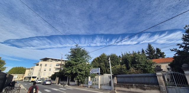 Vu depuis Avignon (photo Raphael Cuny)