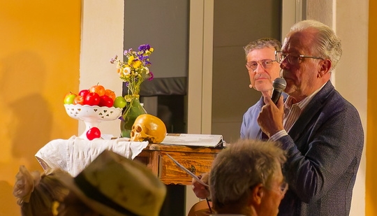Didier Maurell et Bruno Ely le conservateur du Musée Granet, en juillet 2025