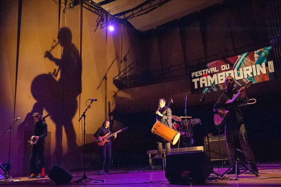 Certes avec "Cortesia", mais avec des basses qui assurent! (photo Philippe Nou/Li Venturié DR)