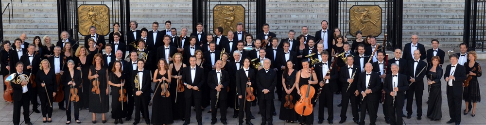 L'été 2016 la fosse d'orchestre sera en chantier...Les plus grands musiciens apprécieront l'agrandissement ! (photo