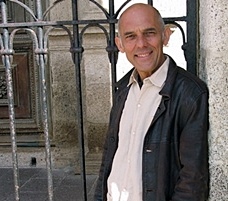 Renat Sette, après la Sardaigne et l'Estivada de Rodez, vient passer l'été sur les scènes provençales, seul ou (bien) accompagné (photo XDR) Renat Sette, après la Sardaigne et l'Estivada de Rodez, vient passer l'été sur les scènes provençales, seul ou (bien) accompagné (photo XDR)