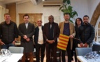Récente réunion de Prouvenço Nacioun; avec le drapeau en mains Alain Guarino, son président. photo extraite de facebook, DR